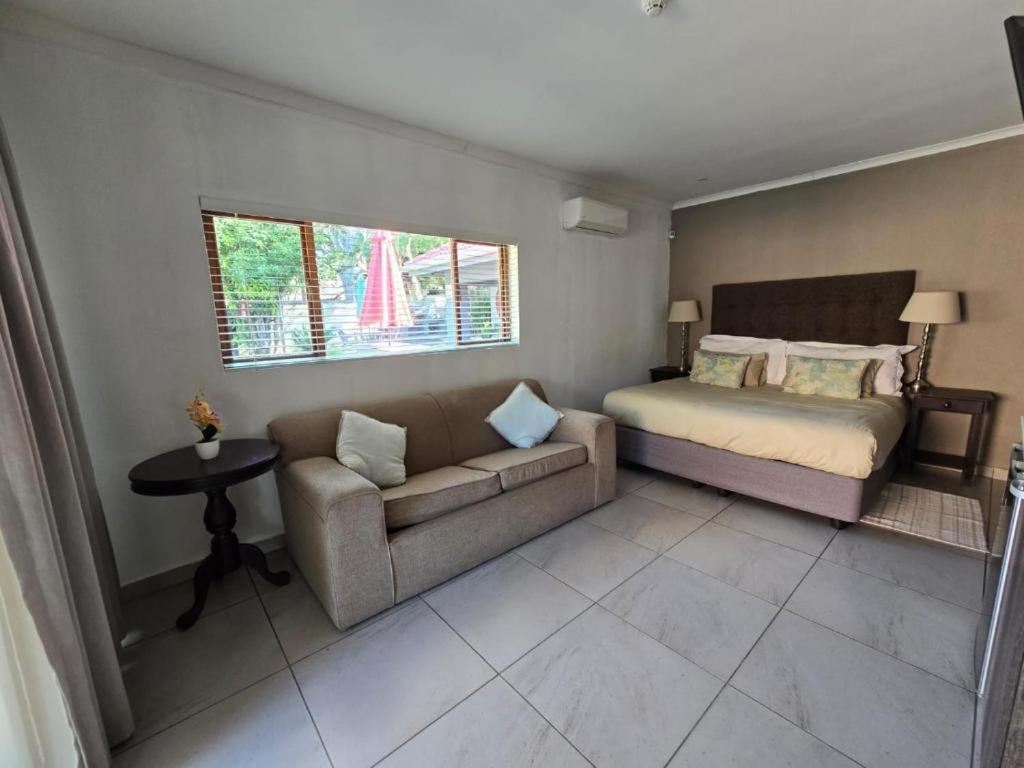 Bonim Guesthouse - Aka Magisha Guesthouse 内尔斯普雷特 外观 照片